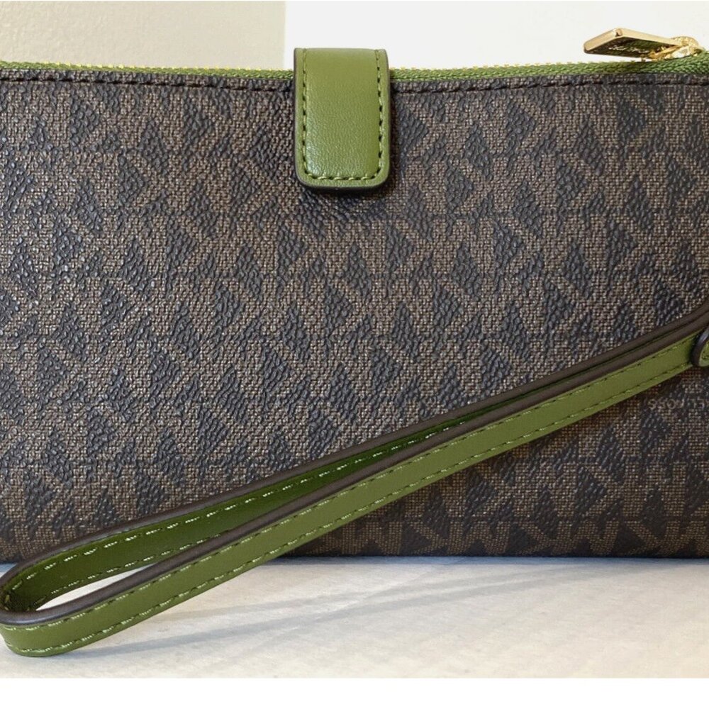 New Michael Kors Jet Set Travel Double Zip Wristlet Wallet Brown / Evergreen - Picture 2 of 6